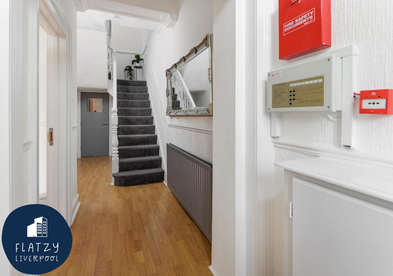 Flatzy - 6 Bed Oasis Close To Football Stadiums Ліверпуль Екстер'єр фото