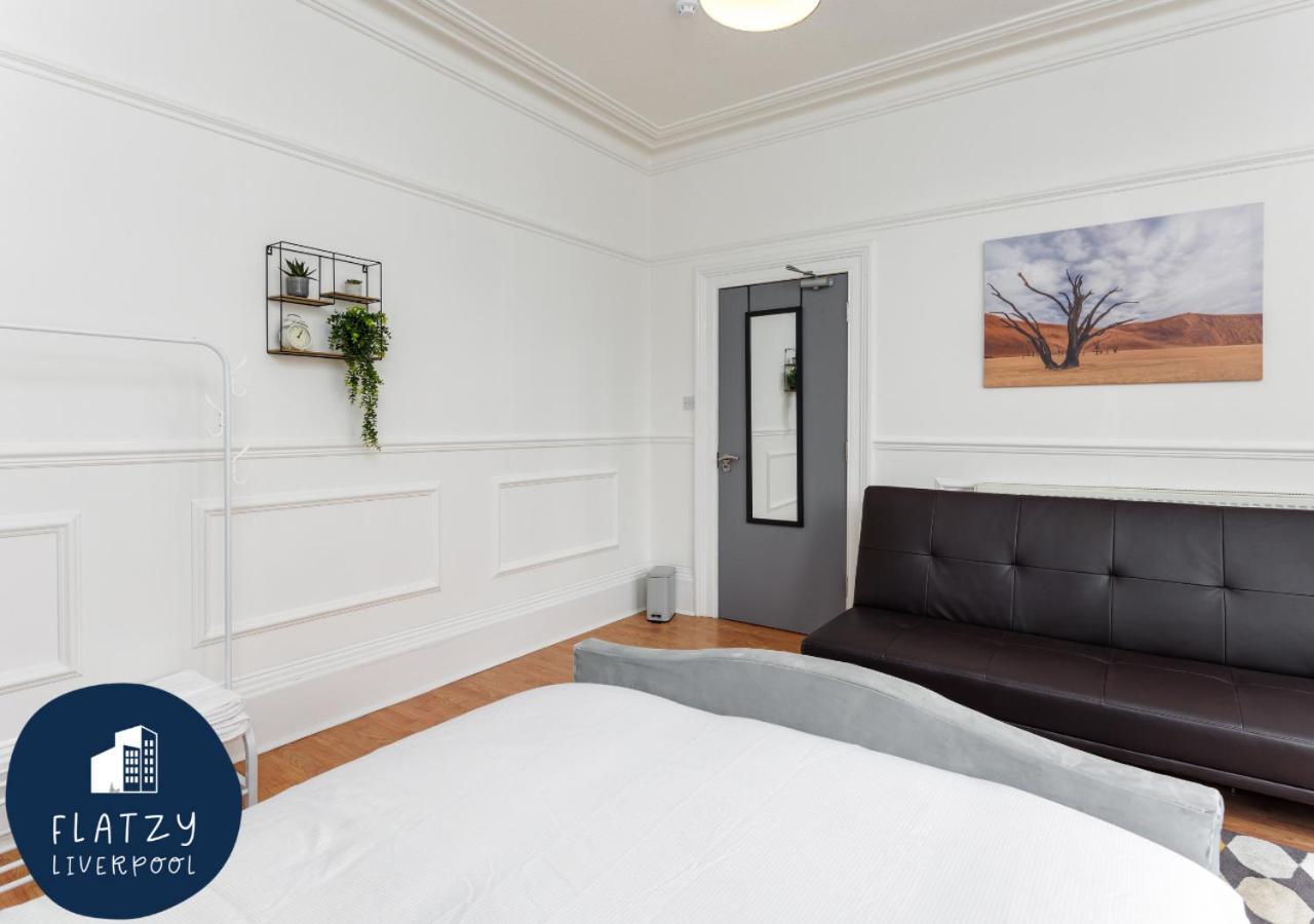 Flatzy - 6 Bed Oasis Close To Football Stadiums Ліверпуль Екстер'єр фото
